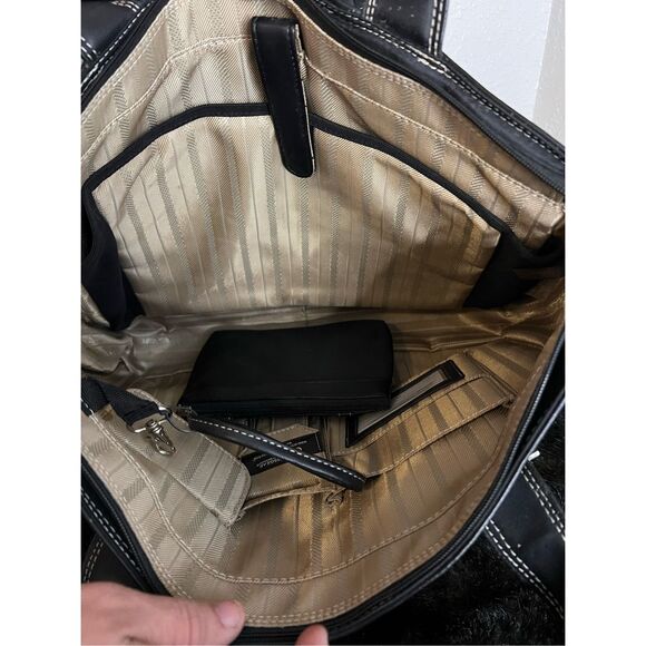 New SWISSGEAR "DIANA" WOMEN'S BUSINESS TOTE BAG WITH PADDED COMPARTMENT FOR COMP - Picture 7 of 8